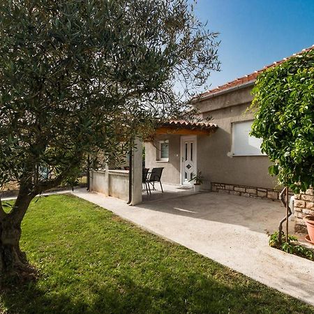 Holiday Apartment Near The Beach Fažana Kültér fotó