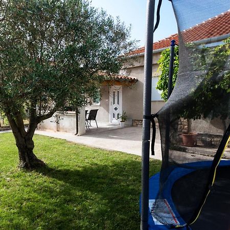 Holiday Apartment Near The Beach Fažana Kültér fotó
