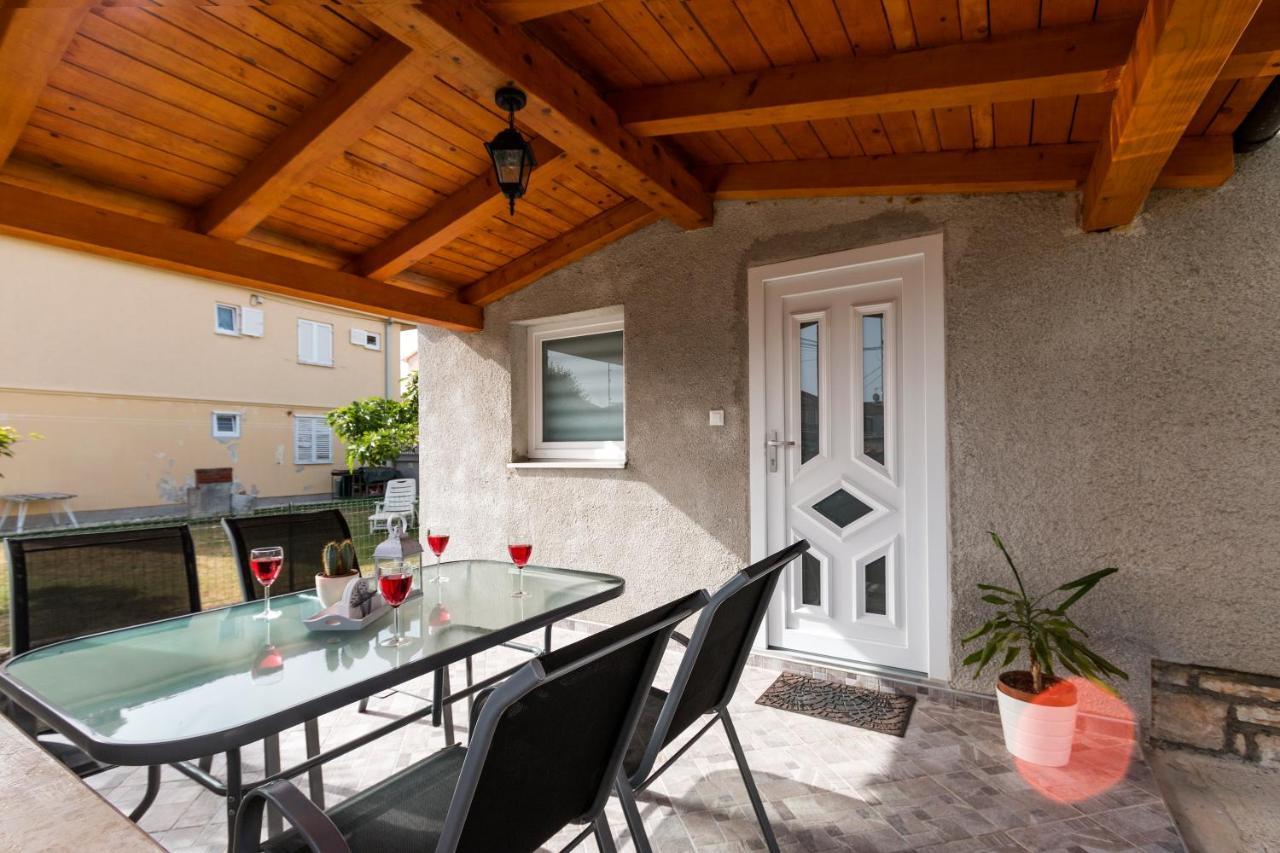 Holiday Apartment Near The Beach Fažana Kültér fotó